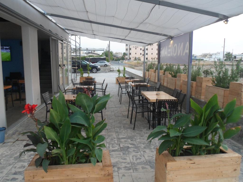 Alora Apartments Larnaca Buitenkant foto
