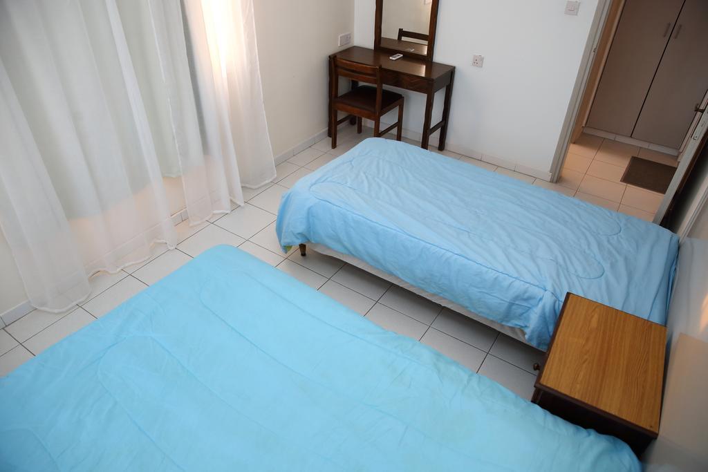 Alora Apartments Larnaca Buitenkant foto
