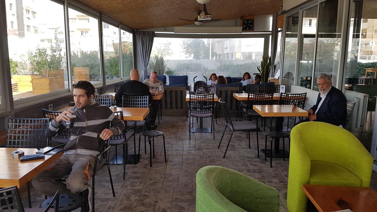 Alora Apartments Larnaca Buitenkant foto