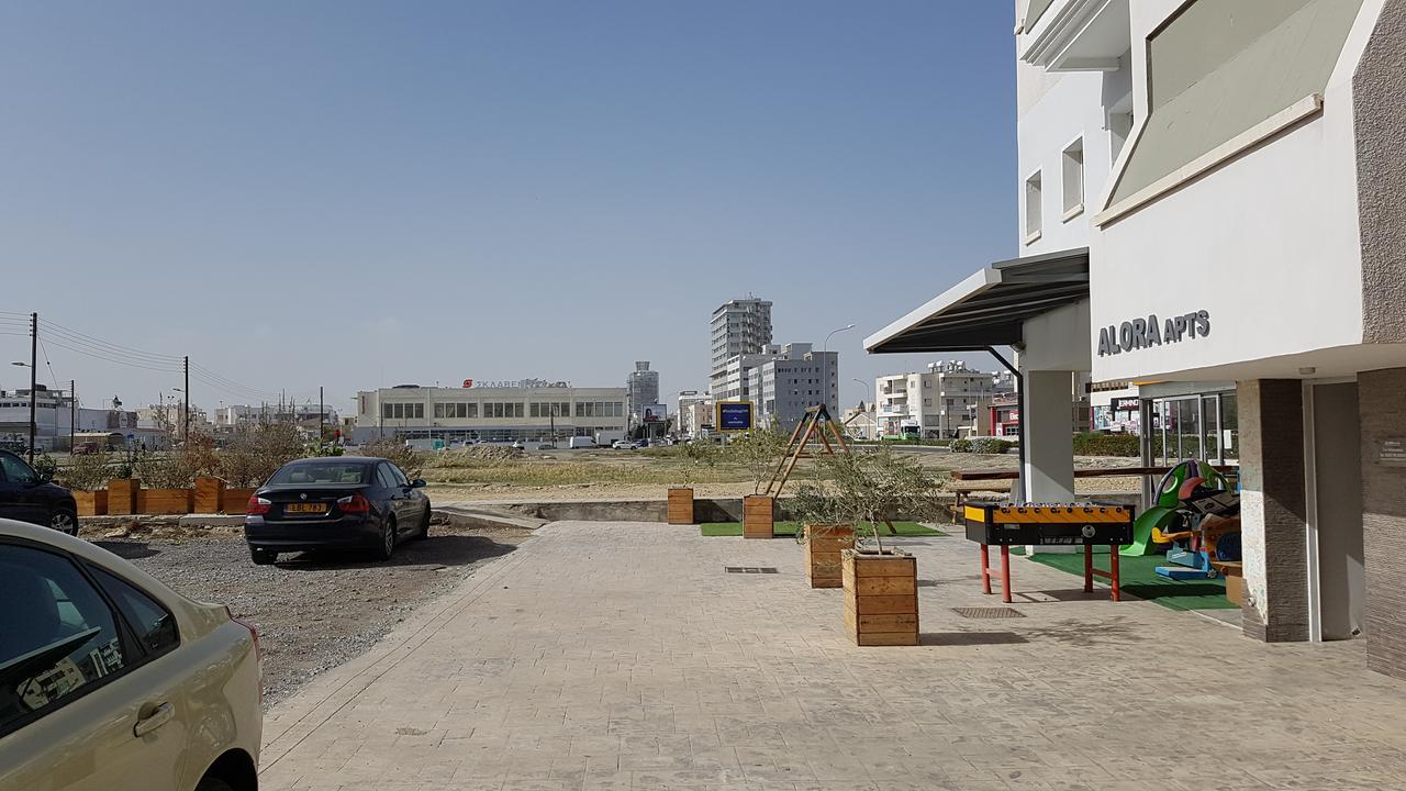Alora Apartments Larnaca Buitenkant foto