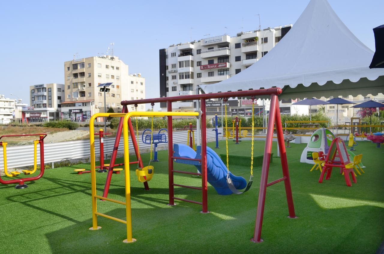 Alora Apartments Larnaca Buitenkant foto
