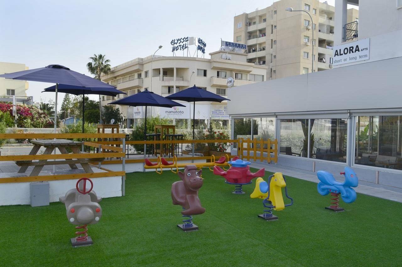 Alora Apartments Larnaca Buitenkant foto